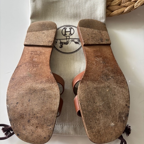 Hermes Oran Sandal Gold Tan - Picture 3 of 4